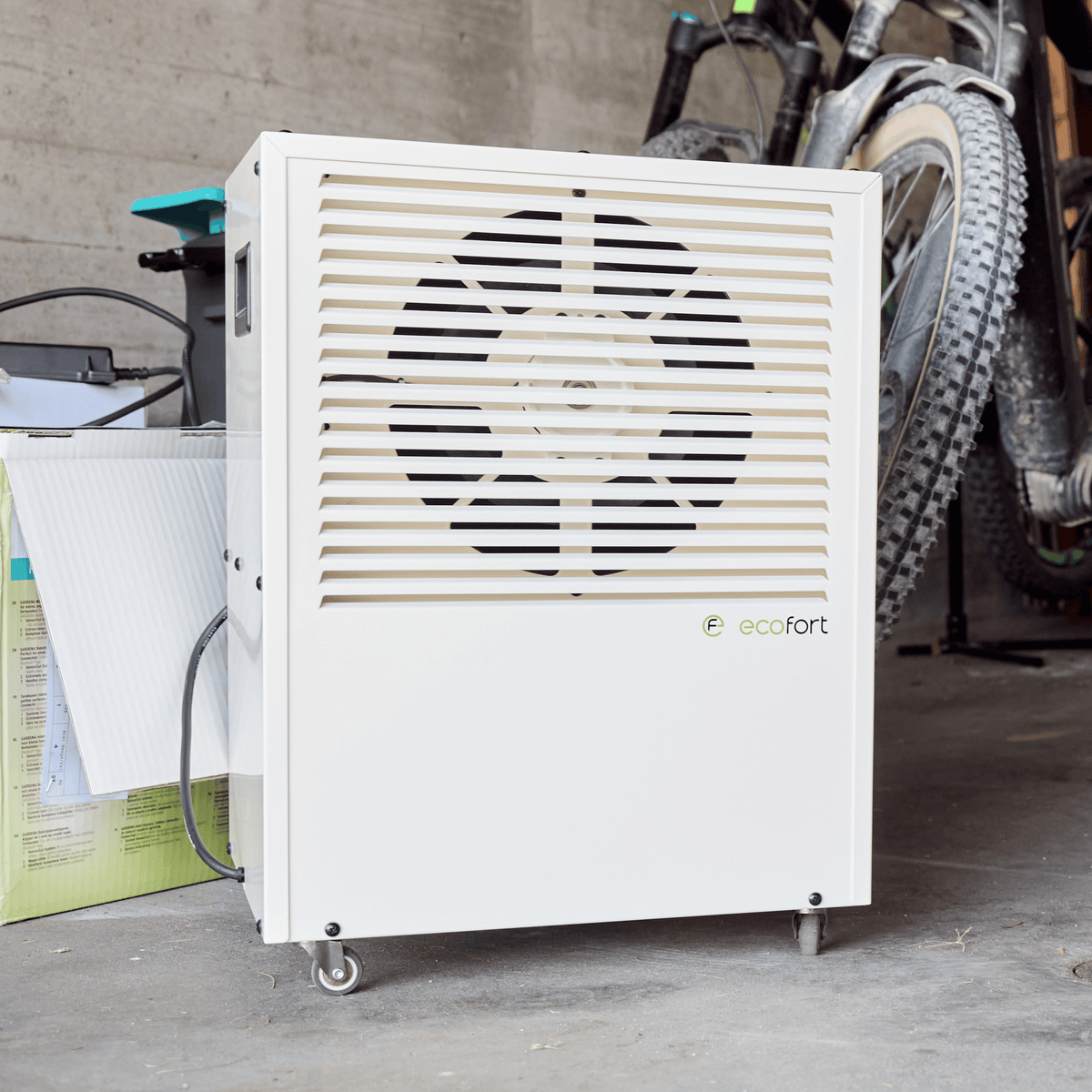 ecodry CaveMaster – Oyster White: der flüsterleise Luftentfeuchter für Weinkeller mit Anspruch. Elegant, langlebig, energieeffizient.