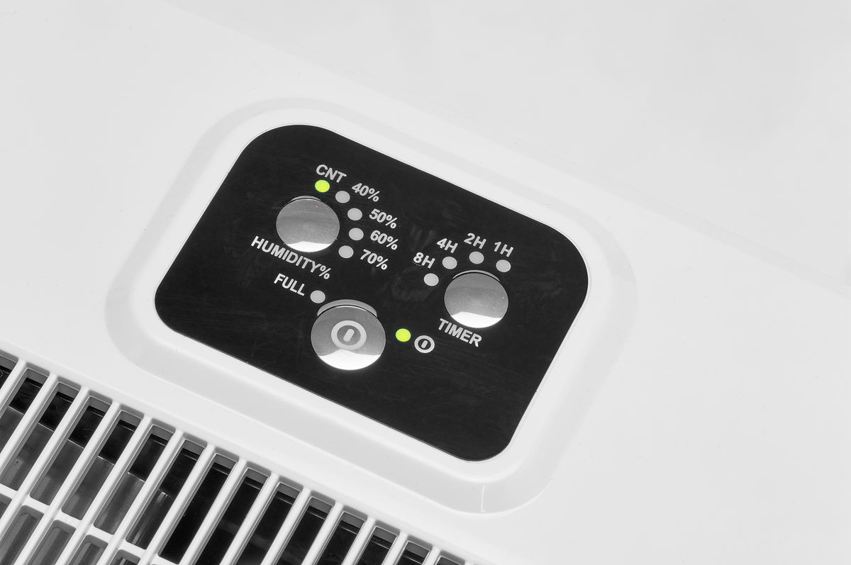 ecoQ DryAir 12L Luftentfeuchter mit Hygrostat und 2.5L Behältervolumen für effiziente Raumluftregulierung.